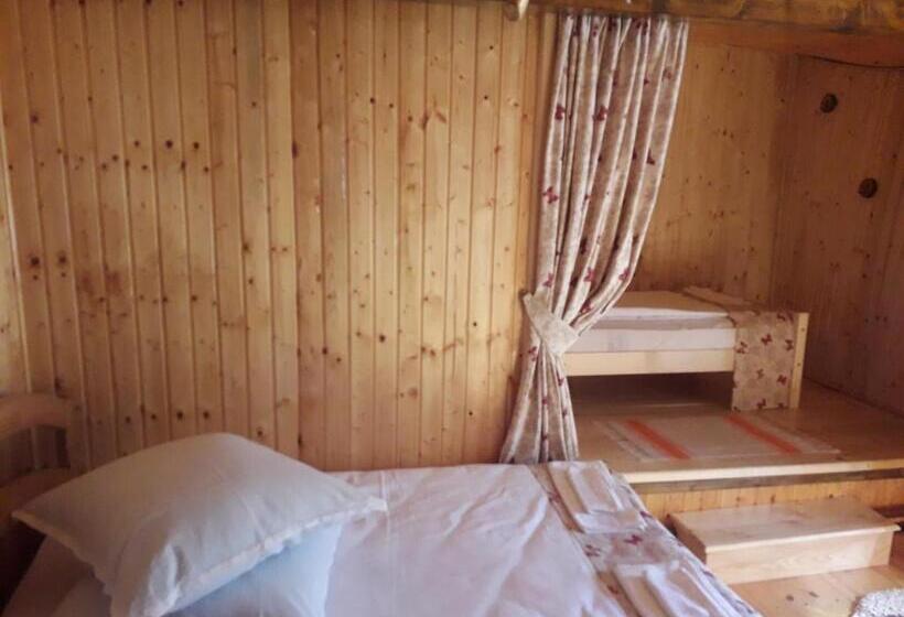 Номер Стандарт Трехместный, Casa Bunicii