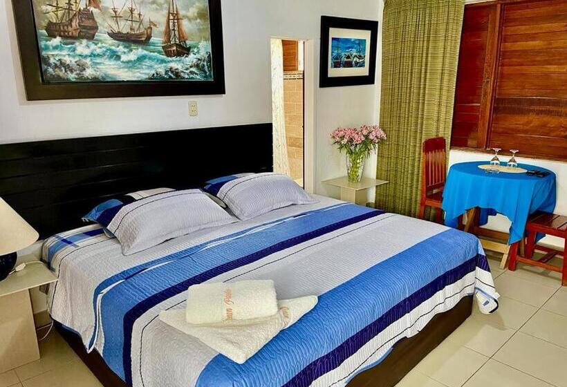 Полулюкс, Hostal Ocean Pacifico