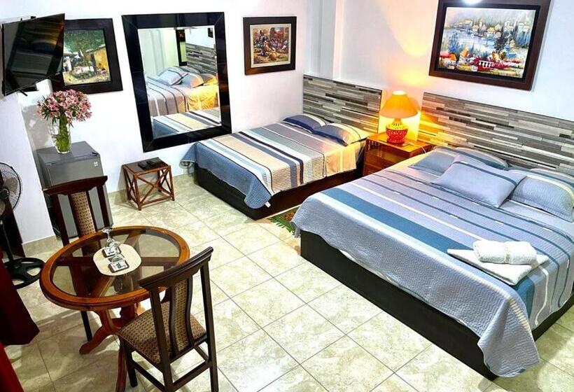 Family Suite, Hostal Ocean Pacifico