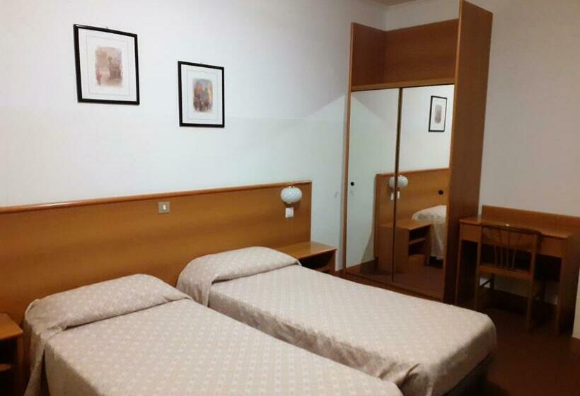 Номер Стандарт, Albergo Ristorante Cicin