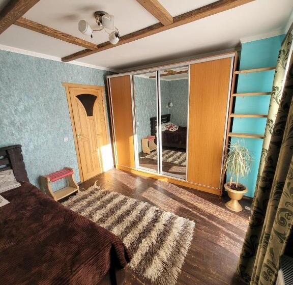 Семейный Номер Deluxe, Sadyba Sunny House
