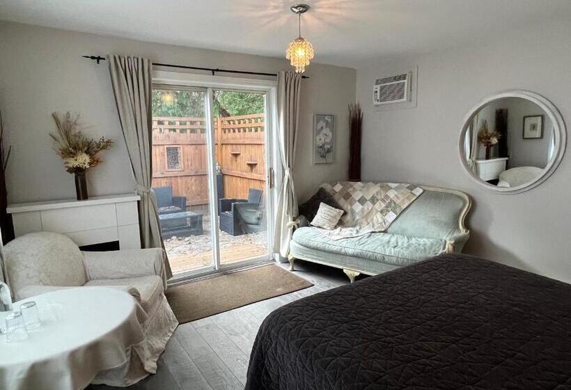 Номер Стандарт, Auberge Old Chelsea