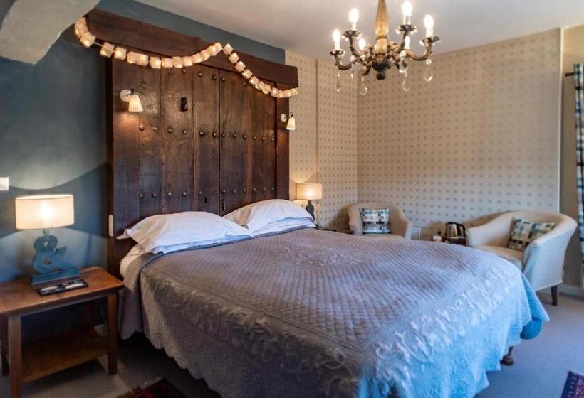 Стандартный Номер Кровать Кинг, Les Deux Abbesses En Vert | La Grande Maison B&b