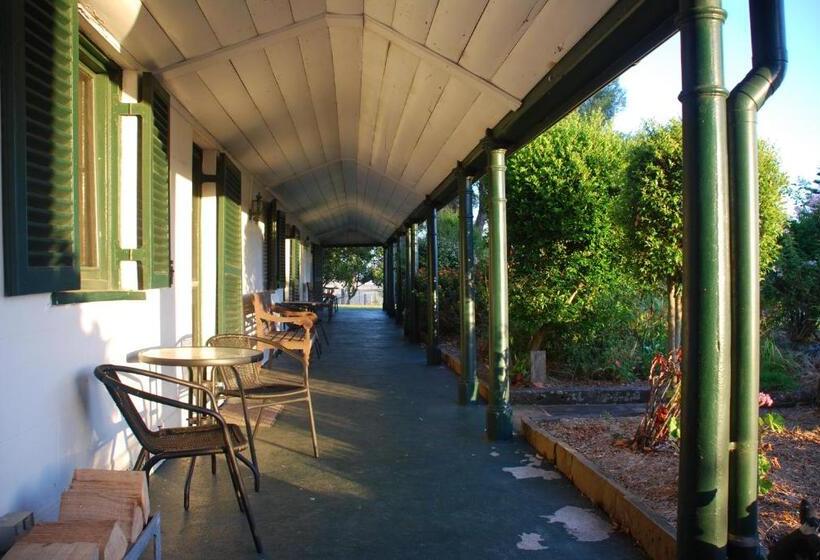 １ベッドルームハウス, Lochinvar House