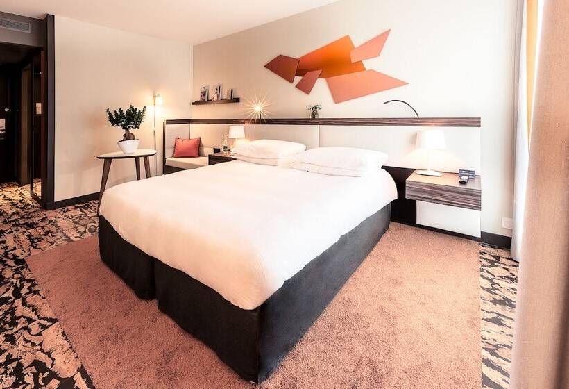 Номер Премиум, Radisson Blu Hotel, Paris Boulogne
