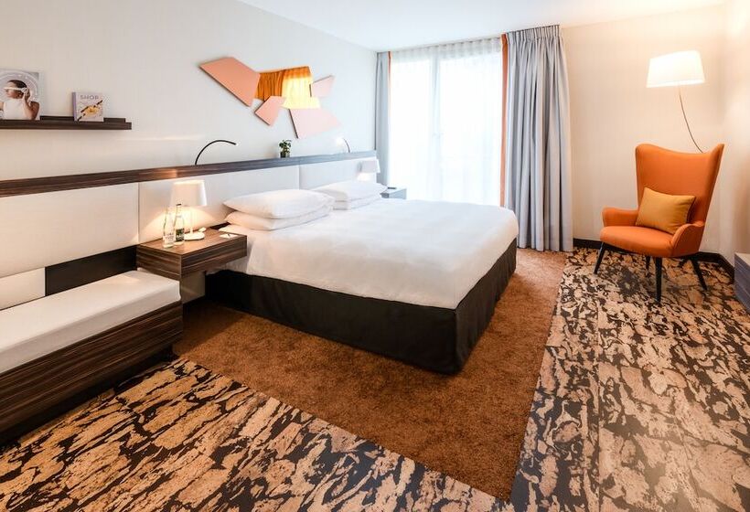 Люкс, Radisson Blu Hotel, Paris Boulogne
