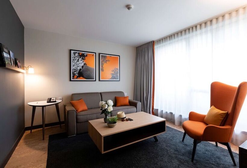 Люкс с Террасой, Radisson Blu Hotel, Paris Boulogne