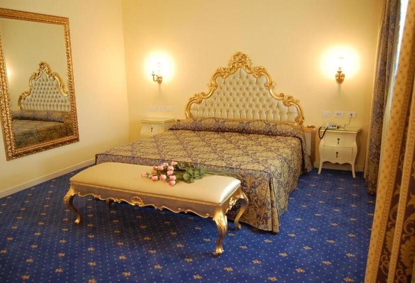 Полулюкс, Motel Gold