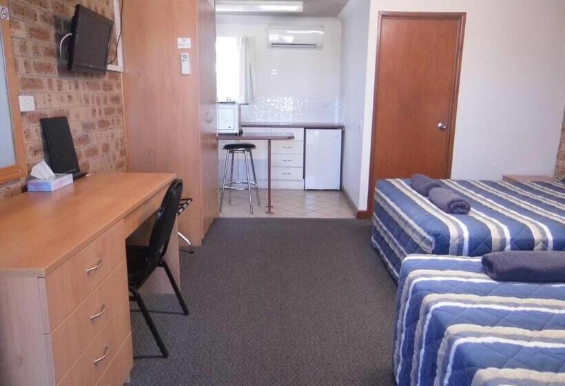家庭间, Nanango Fitzroy Motel