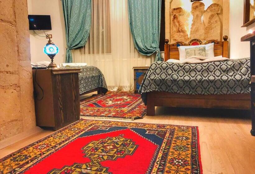 Delüks Üç Kişilik Oda, Mirzade Konak
