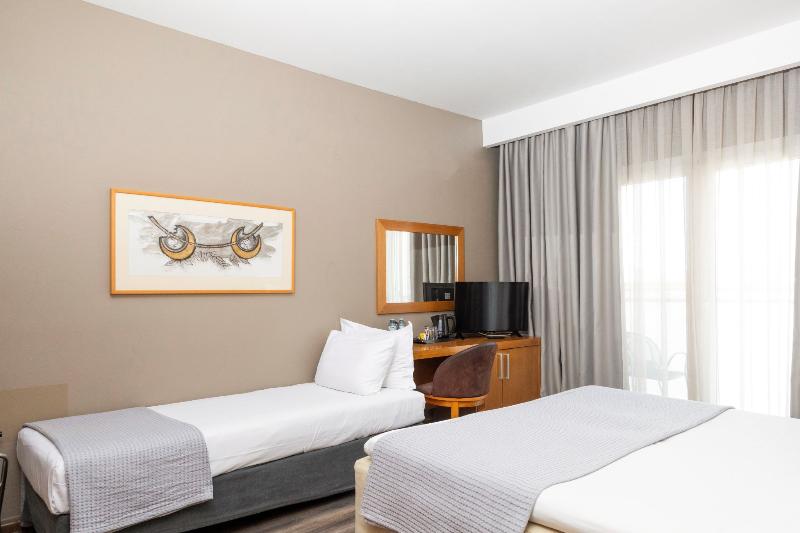 Семейный Номер Боковой Вид на Море, Golden Star City Resort