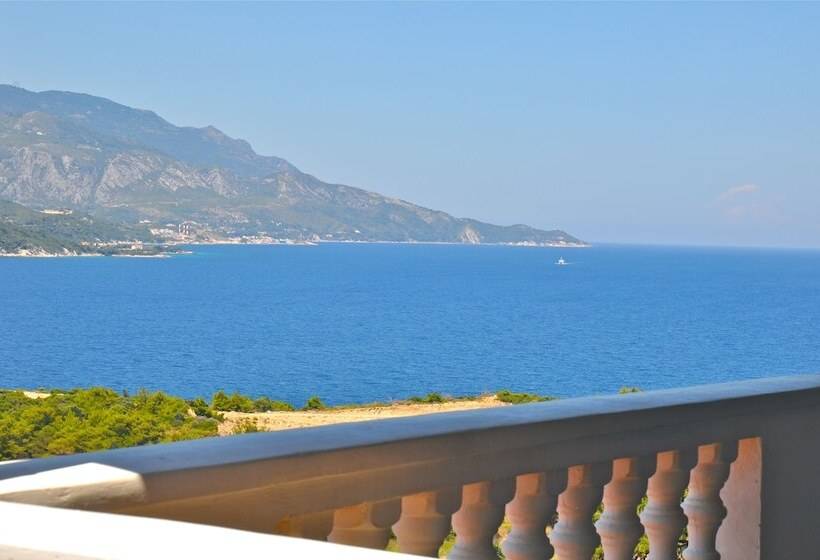 اتاق لوکس با چشم‌انداز دریا, Ino Hotel & Suites
