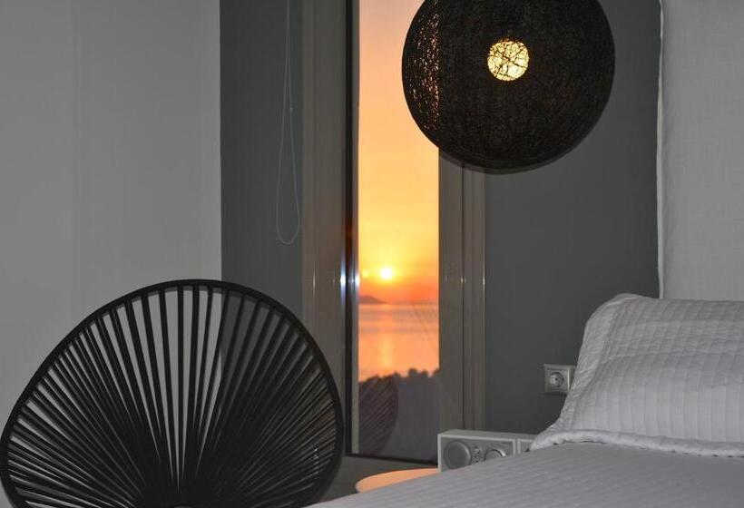 سوییت لوکس, Ino Hotel & Suites