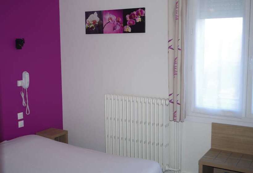Номер Комфорт, The Originals City, Hôtel Le Savoy, Caen