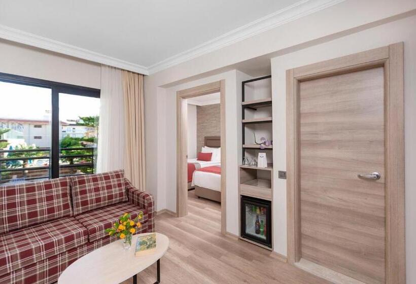 Полулюкс Вид на Бассейн, Pırıl Hotel Thermal&beauty Spa