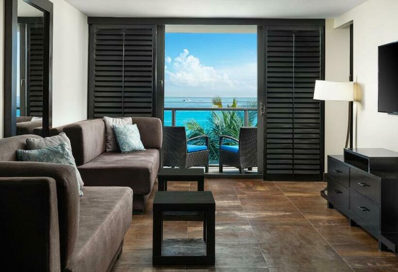 带大床的套房, Tideline Palm Beach Ocean Resort And Spa
