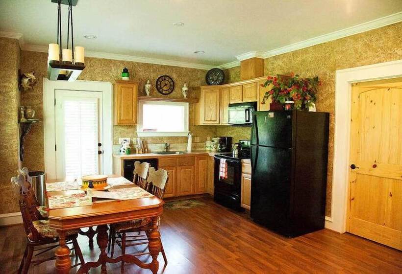 Дом 1 Спальня, Lillian Farms Bed & Breakfast