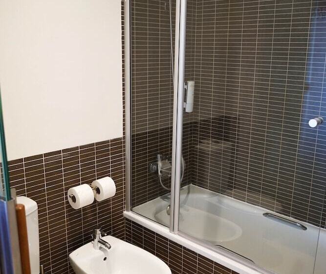 1 Bedroom Apartment, Ohtels Les Oliveres