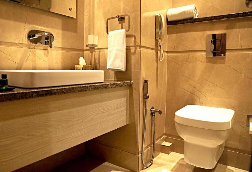 Номер Deluxe, Dara Royale