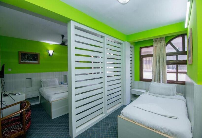 اتاق استاندارد سه نفره, Pomelo House Inn