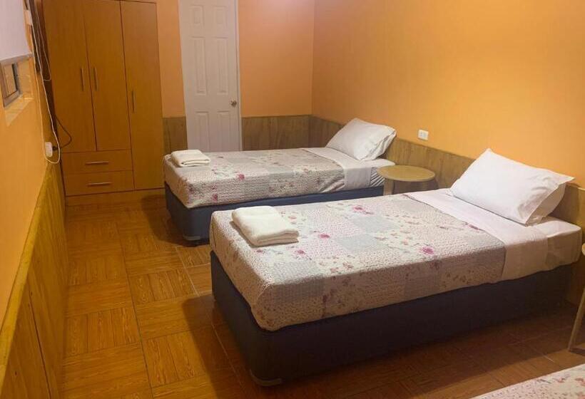 اتاق استاندارد سه نفره, Hostal Iria