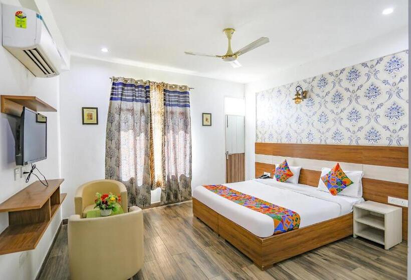 Номер Deluxe с Балконом, Fabhotel Aravali Suites