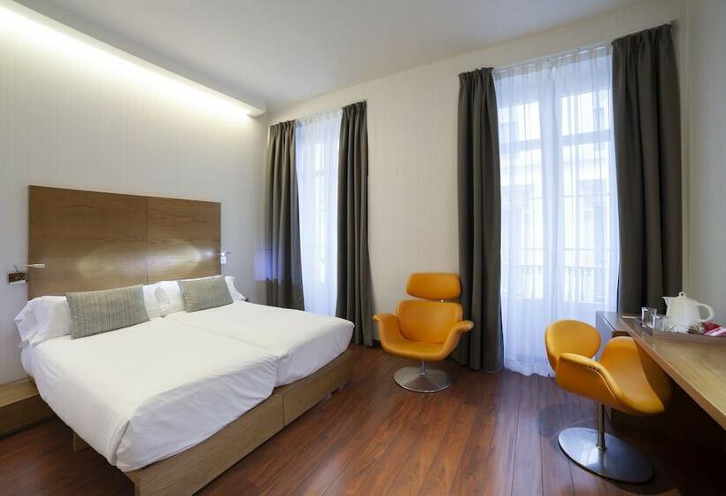 اتاق استاندارد چهار تخته, Petit Palace Plaza Malaga