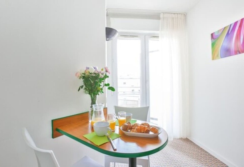 스탠다드 스튜디오, Hôtel Et Résidence Les Lauréades Clermont Ferrand Centre Jaude