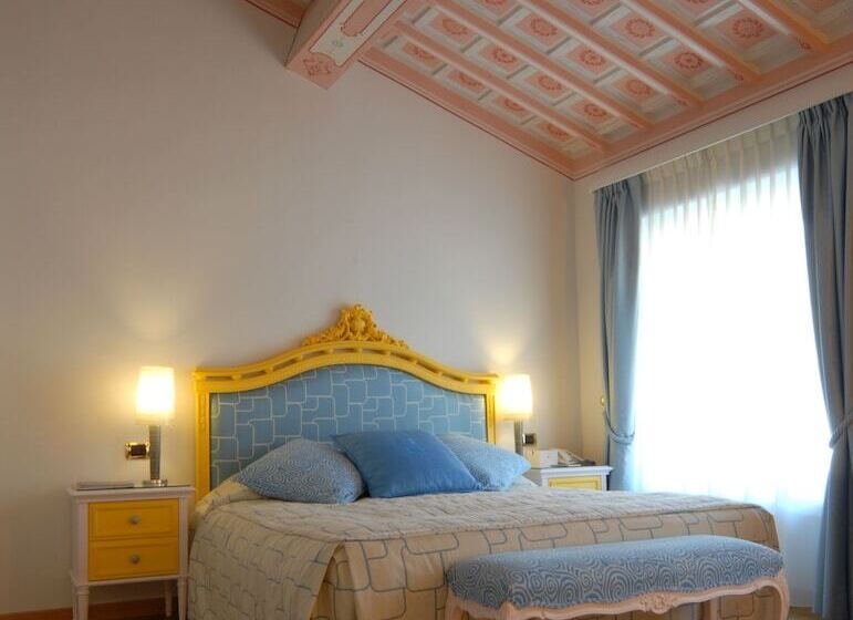 수피리어 룸, Byblos Art Hotel Villa Amistà
