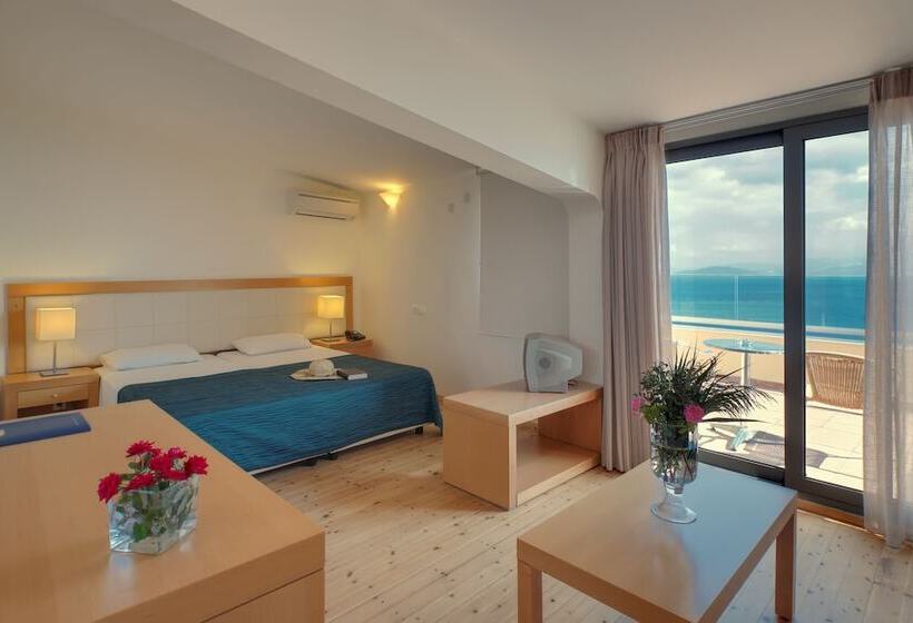 Номер Стандарт Вид на Море, Miramare Resort & Spa