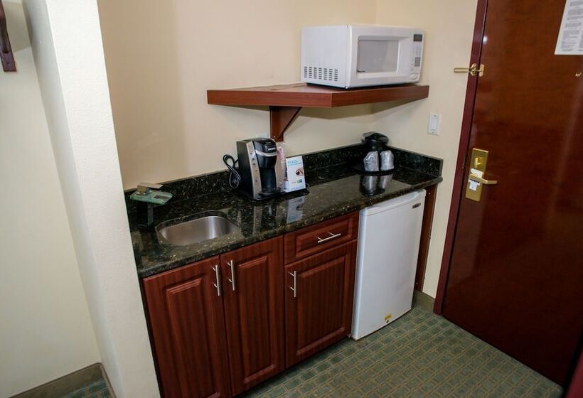 套房, Holiday Inn Express & Suites Cocoa, An Ihg