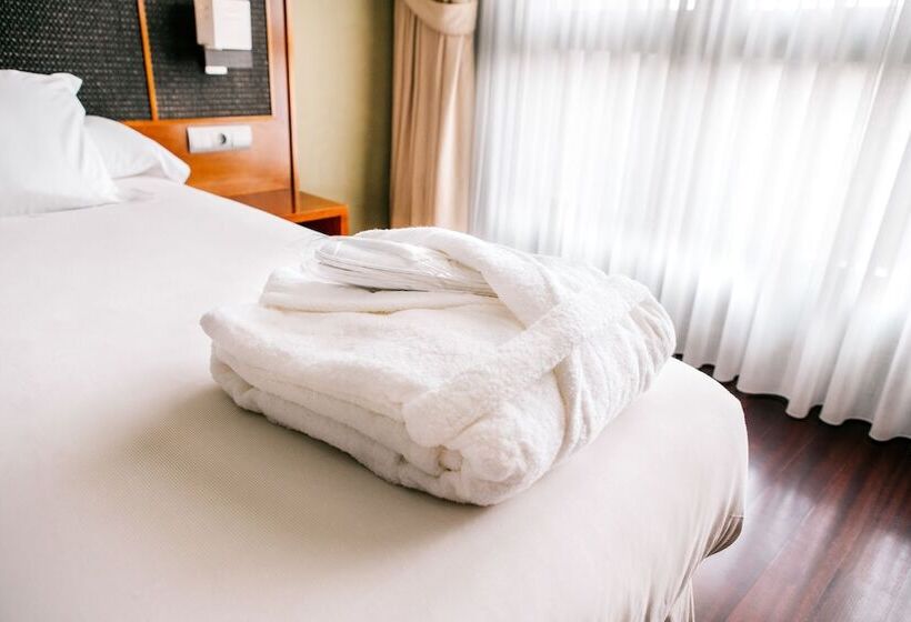주니어 스위트, Hosteria De Torazo Nature Hotel & Spa