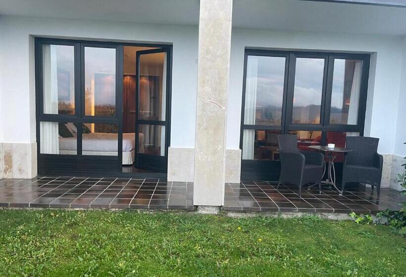 주니어 스위트, Hosteria De Torazo Nature Hotel & Spa
