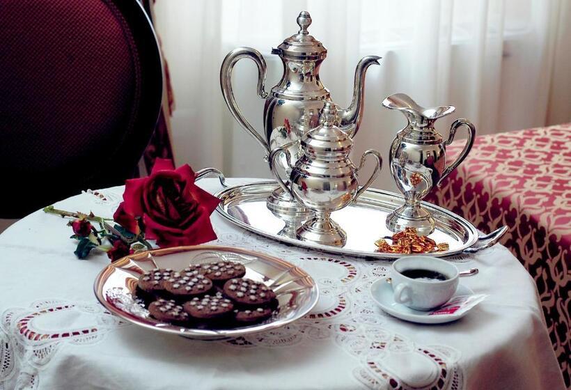 Номер Superior, D Angelo Palace