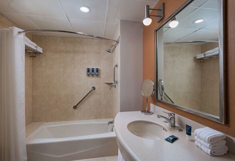 اتاق سوپریور, Four Points By Sheraton Galerias Monterrey