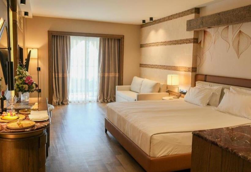 Deluxe Room King Size Bed, Kempinski Hotel The Dome Belek