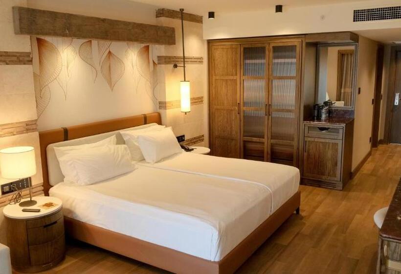Deluxe Room Sea View, Kempinski Hotel The Dome Belek