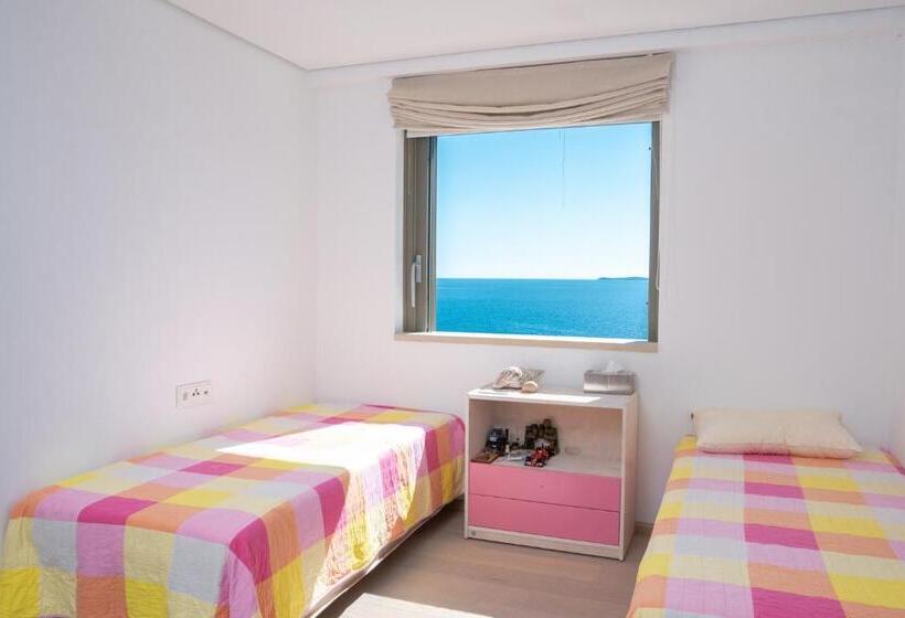 Вилла 1 Спальня Вид на Море, Sirene Blue Luxury Beach Resort