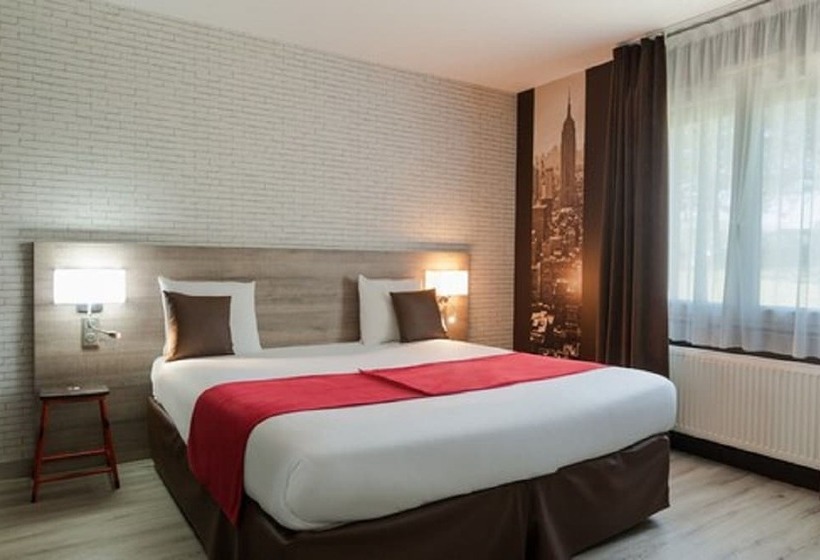 Семейный Номер, The Originals City, Hôtel La Saulaie, Saumur Ouest
