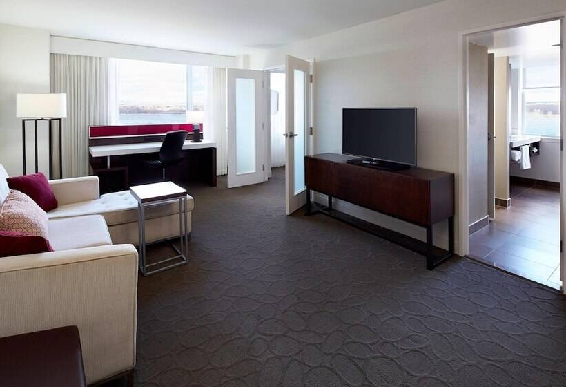 ２ダブルベッドのスタンダードルーム, Delta Hotels By Marriott Fredericton