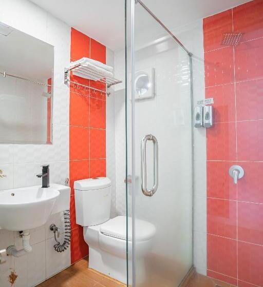 سوییت خانوادگی, Floresta Hotel Chinatown