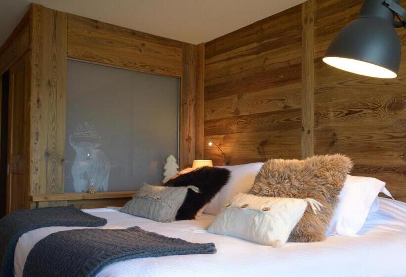 Королевский Номер, Hôtel Chalet Royal
