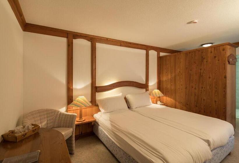 Номер Стандартный с Видом, Hôtel Chalet Royal