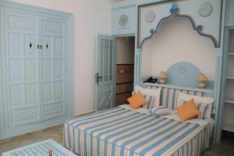 اتاق لوکس, Dar Said