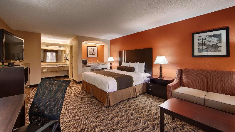 اتاق استاندارد با تخت بزرگ, Days Inn By Wyndham Hotel Suites Amman