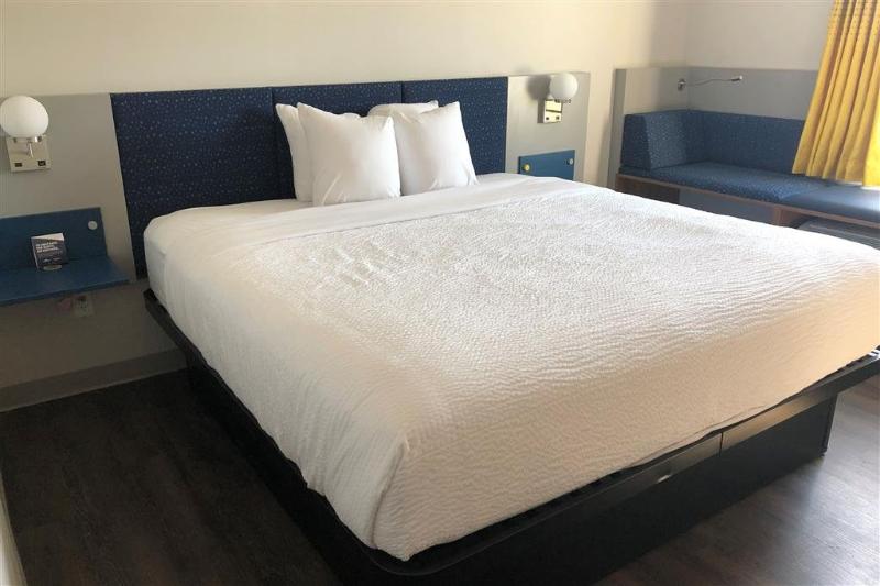 اتاق لوکس, Days Inn By Wyndham Hotel Suites Amman