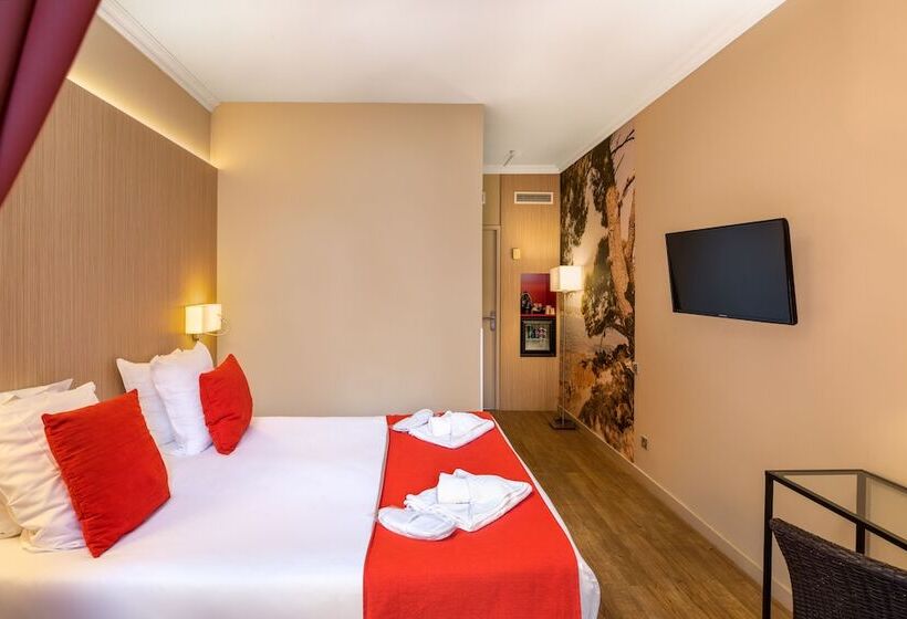 Номер Стандарт Трехместный, Sowell Hotels Saint Tropez