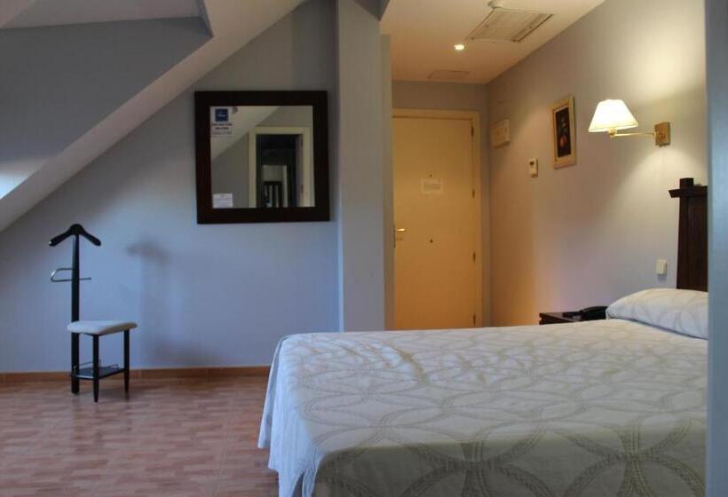 Люкс, Apartahotel Villa De Parla