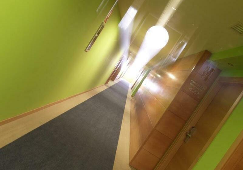 스탠다드 룸, Acosta Centro