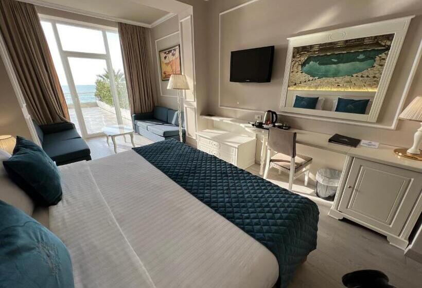 带大床的行政房间, Adriatik Hotel, Bw Premier Collection